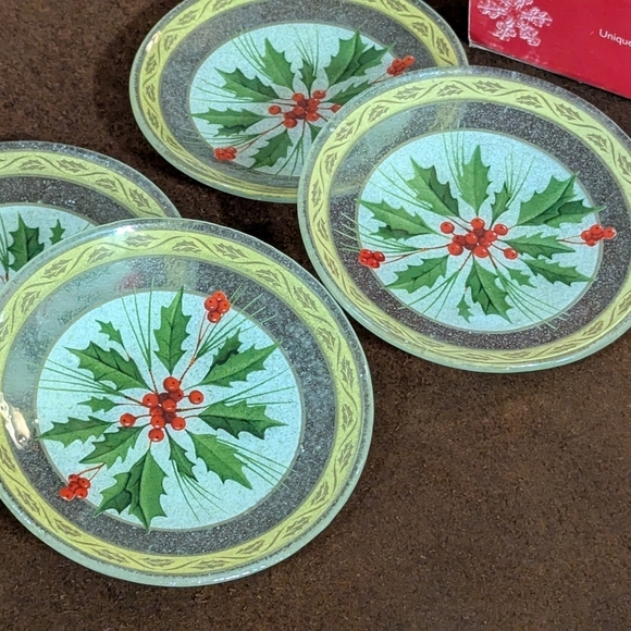 Vintage NEW Gorham Festive Holly Dessert Tidbit Plates Set Glass Salad Appetizer - Picture 3 of 5